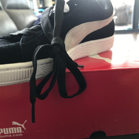 New Pumas! Size 8 - Picture 3 of 7